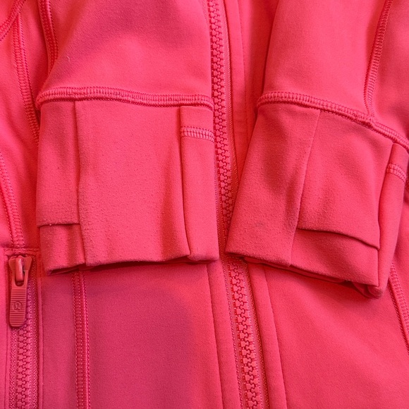 Salmon/Coral Waist-length Lululemon Define Jacket - Picture 5 of 15